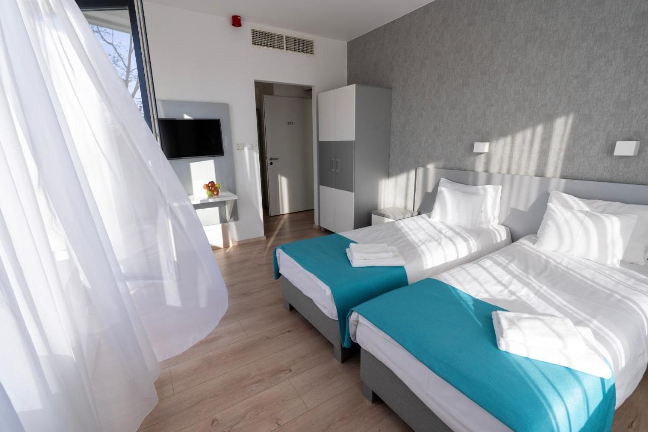 Zamardi Tok Hotel ภายนอก รูปภาพ