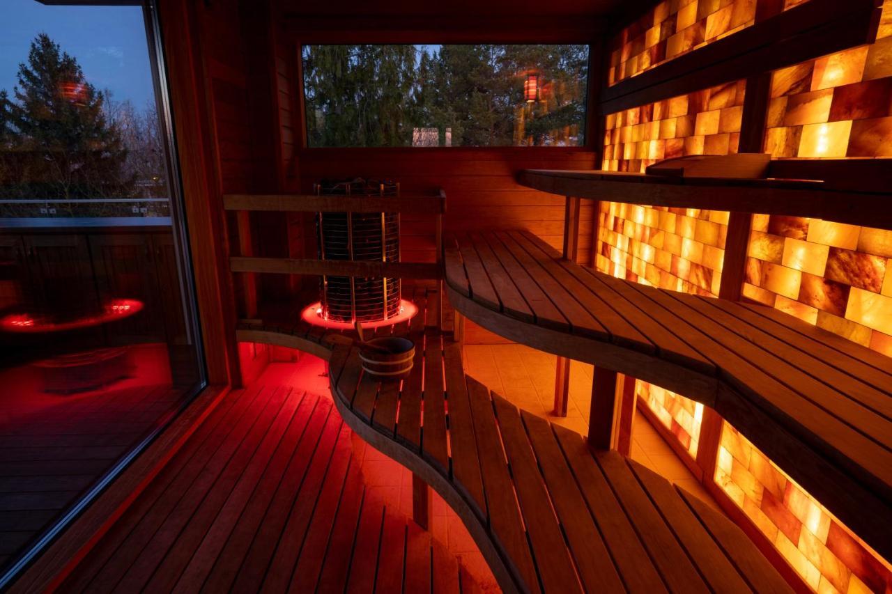 Zamardi Tok Hotel ภายนอก รูปภาพ